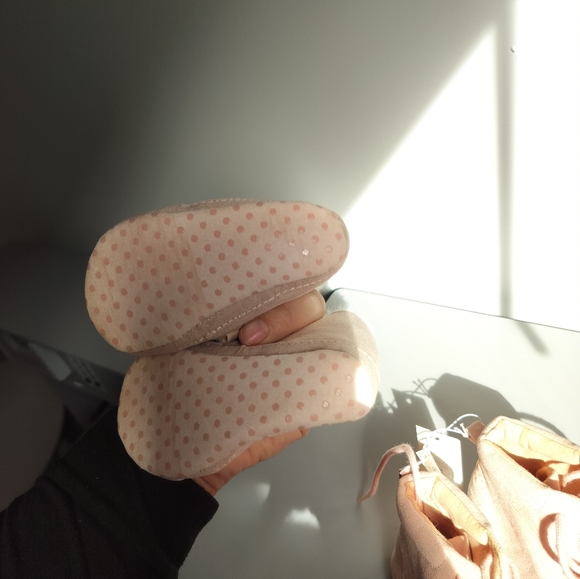 2 Faux-Suede Lace-Up Booties for Baby - Picture 3 of 4